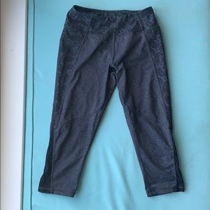 Grey Cropped Leggings